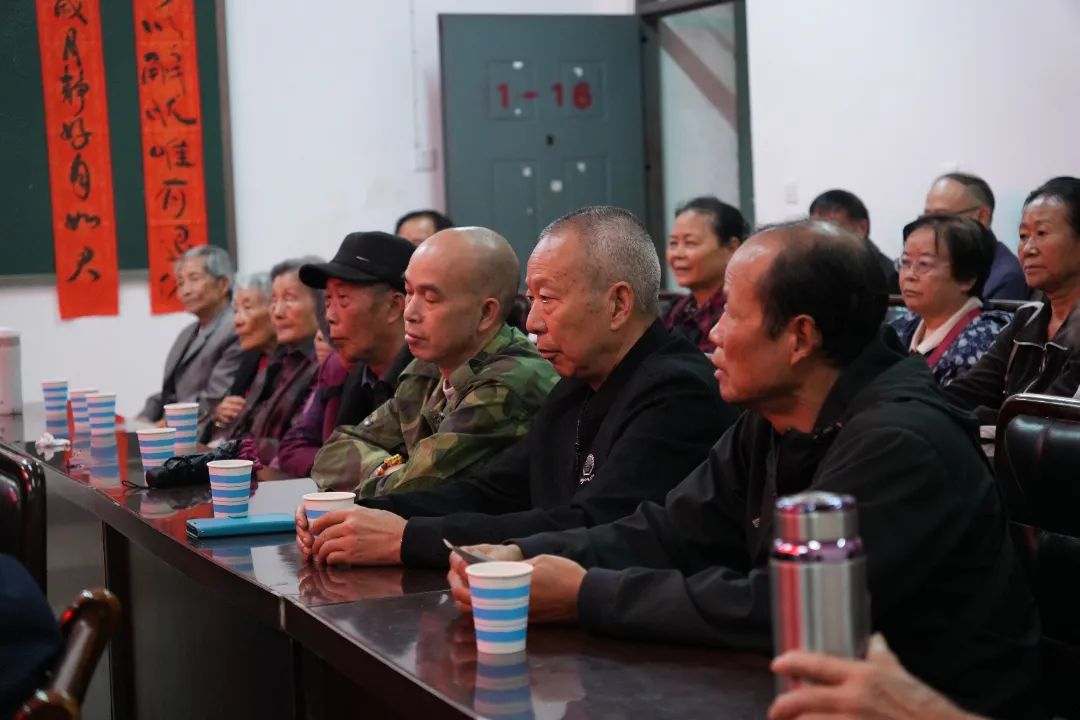瀘縣建校開展2024年重陽(yáng)節(jié)退休教師座談會(huì)