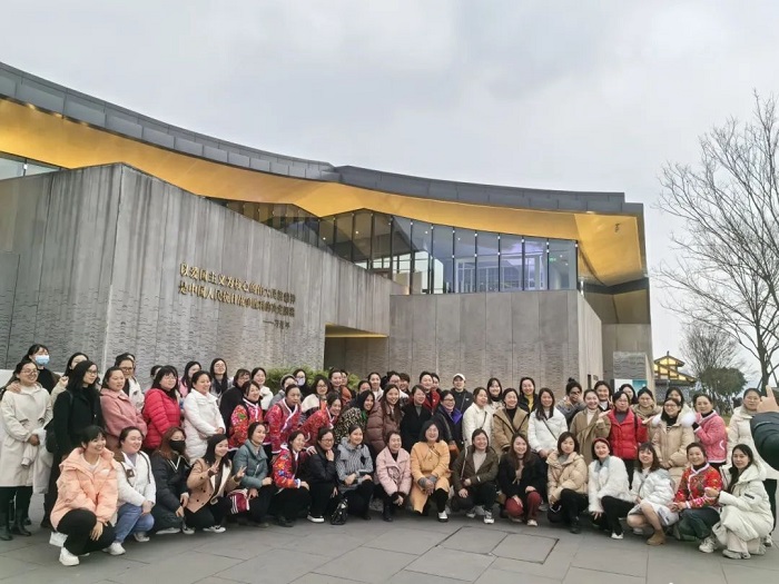 美麗建校，最美是“妳”——瀘縣建校開(kāi)展2024年“三八婦女節(jié)”活動(dòng)