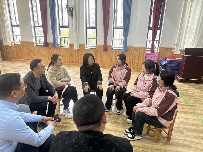 情系學(xué)子 護(hù)航成長(zhǎng)——瀘縣建校赴成都考察學(xué)生實(shí)習(xí)企業(yè)