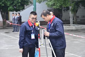 瀘州市第十四屆職工職業(yè)技能大賽測(cè)量放線工技能比賽在瀘縣建校舉行