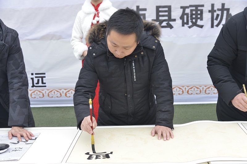 “不忘初心·以文化人”三縣一區(qū)硬筆書法精品聯(lián)展活動在瀘縣建校開幕
