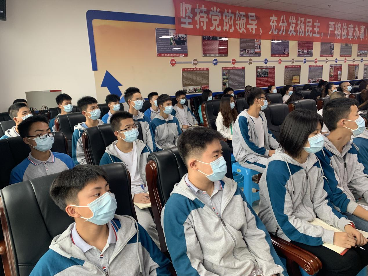 瀘縣建校2021年職業(yè)教育活動周走進(jìn)瀘縣建筑總部