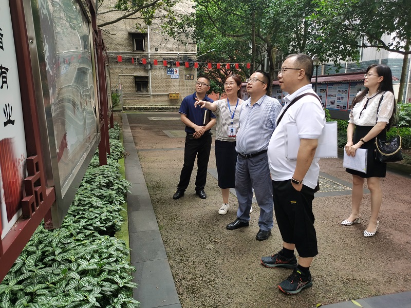 瀘縣建校創(chuàng)建民族團(tuán)結(jié)進(jìn)步示范學(xué)校接受檢查